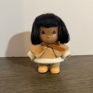 Precious Moments World Of Friendship International Hi Babies Doll Eskimo No Hat